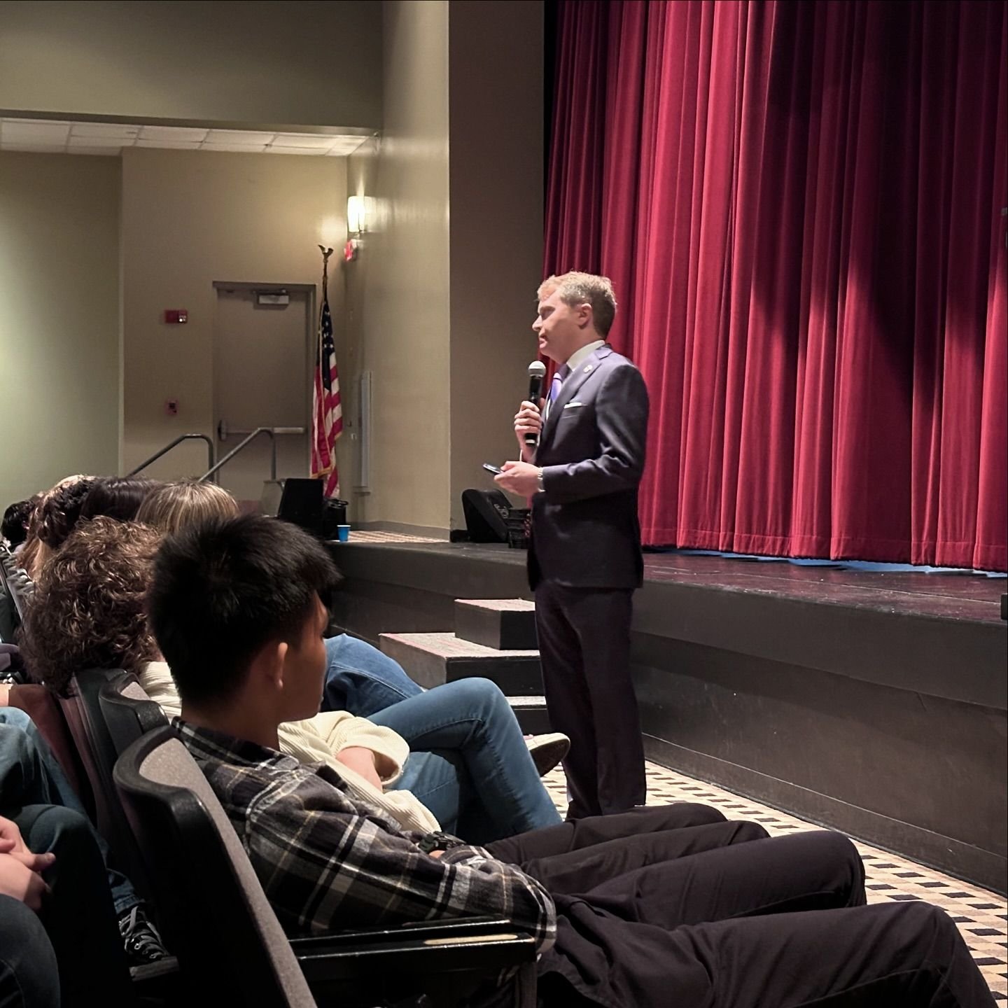 Upper School Hosts Federal Prosecutor Brian M. Klebba, J.D.